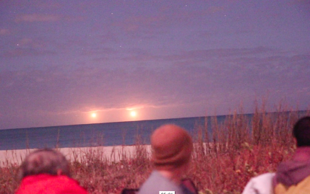Incredible Footage: Twin UFOs Witnessed &amp; Recorded By Dozens In Vero Beach