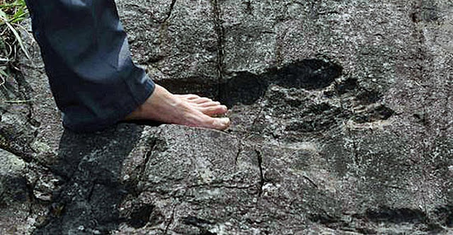 The Giant Footprint of Pingyan: Giant Made or Man Made?